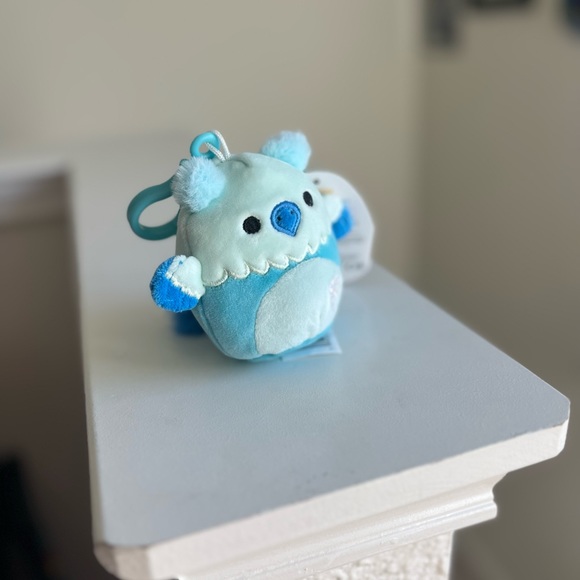 New Duane the Griffin Squishmallows clip - Picture 3 of 11